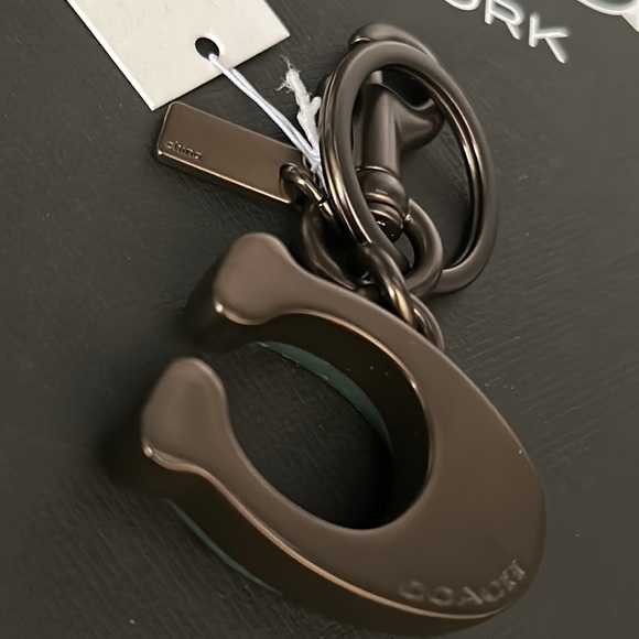 NWT Coach Signature C Letter Logo Metal Inlay bag charm Key Fob Keychain c8813 - Picture 6 of 6